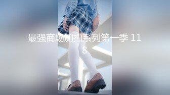 潜入写字楼偷拍长发美女水润粉嫩的小穴屌都大了